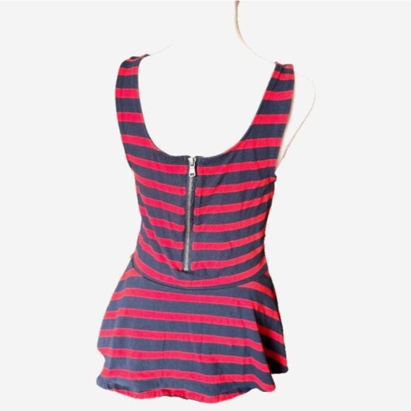 Express Women’s Red & Blue Striped Sleeveless Blouse Top Size M Medium Zip Back - Picture 2 of 6